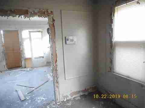 2675 Glendale (18)_m.jpg